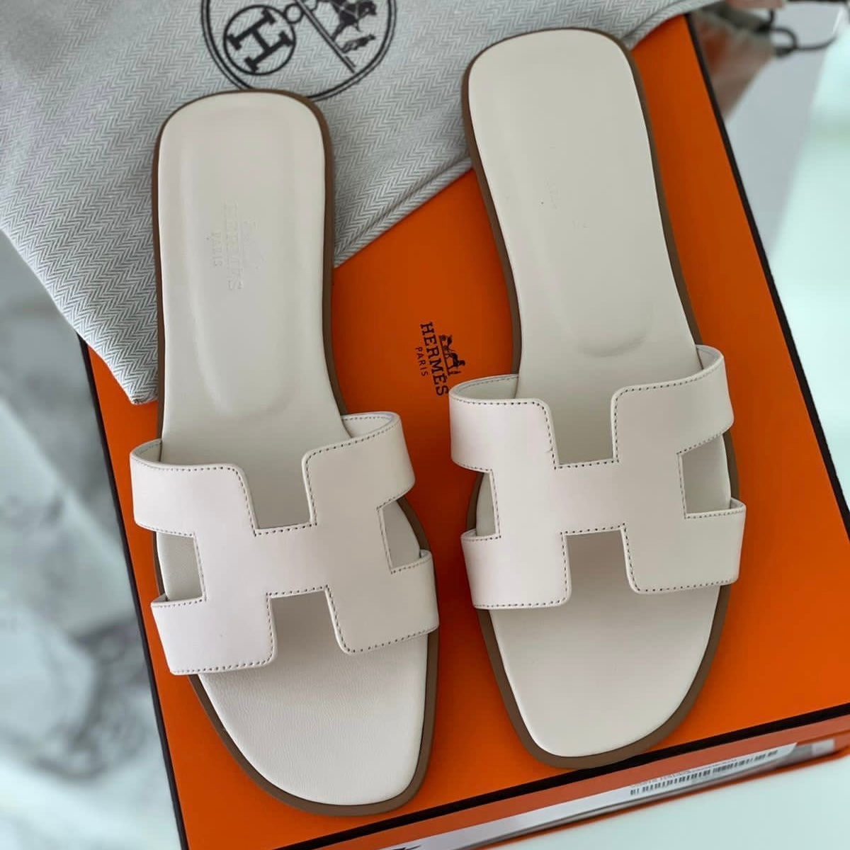 Claquette Hermès blanche