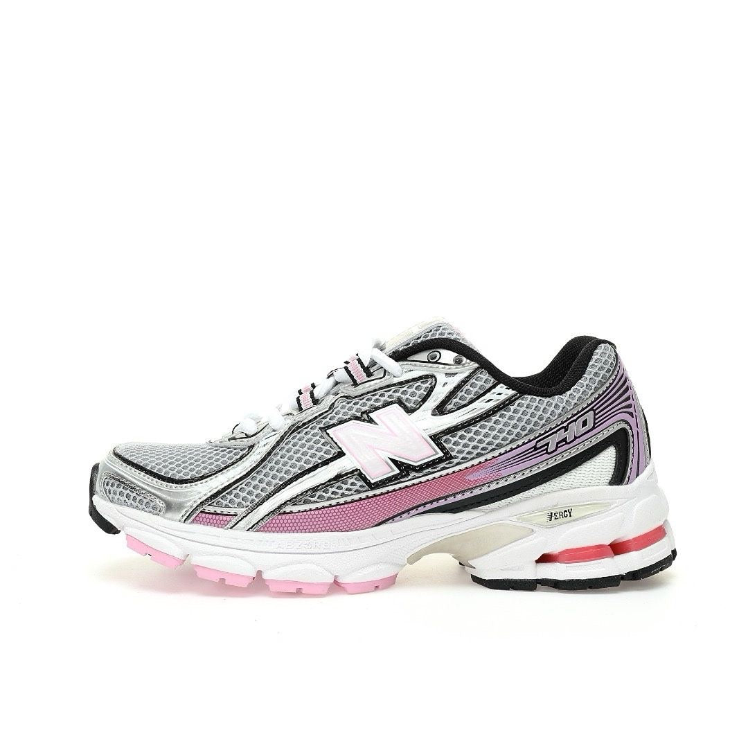 New Balance rose