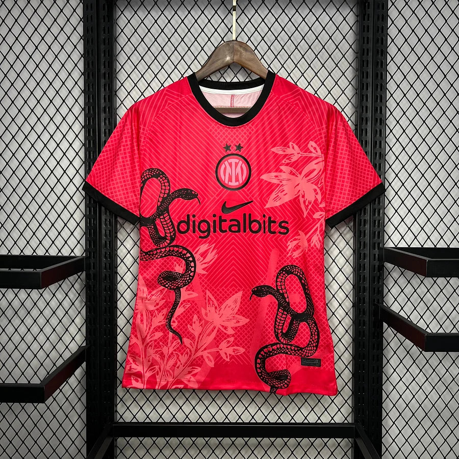 Maillot Inter Milan rouge concept 2024/25
